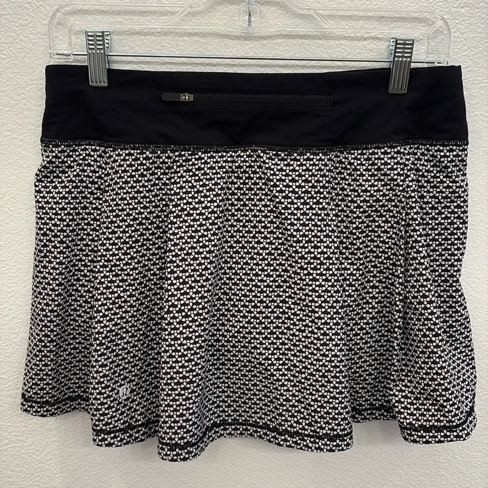 Lululemon Black White Ditsy Print Skirt Skort Classic Tennis Golf Size 6 Tall